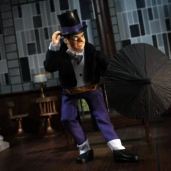 Mego DC Wave 13 - Penguin 8" Action Figure 29 Mego DC Wave 13 - Penguin 8