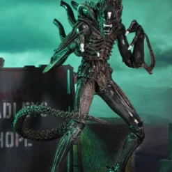 NECA - Aliens - Ultimate Alien Warrior (Brown) 7