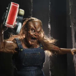 NECA - Hatchet - Victor Crowley 8" Clothed Action Figure 19 NECA - Hatchet - Victor Crowley 8