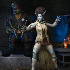 Mego NECA - Universal Monsters X TMNT - Ultimate April As The Bride 7
