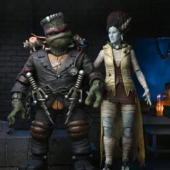Mego NECA - Universal Monsters X TMNT - Ultimate April As The Bride 7
