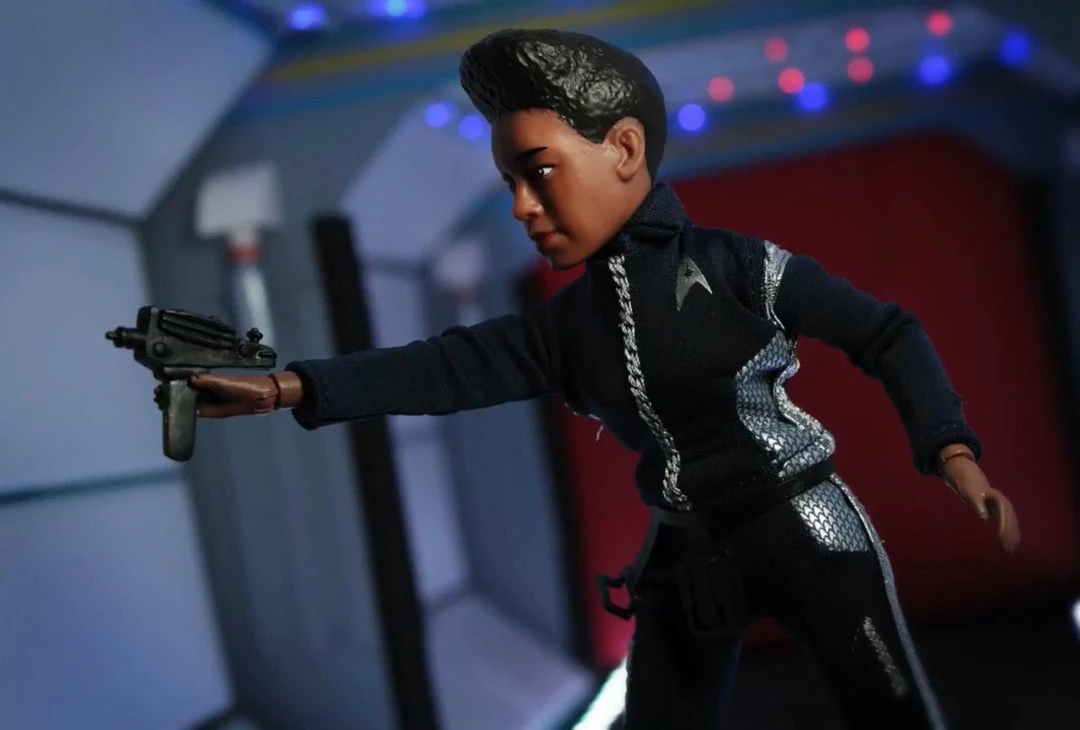 Damaged Package Mego Star Trek Wave 11 - Michael Burnham 8" Action Figure 5 Damaged Package Mego Star Trek Wave 11 - Michael Burnham 8" Action Figure