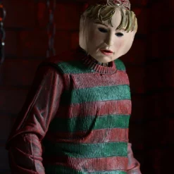 NECA - Nightmare On Elm Street - Ultimate Freddy 7