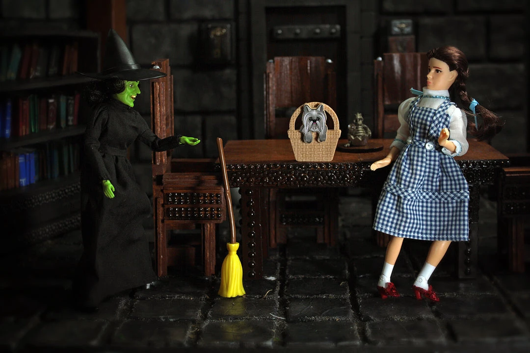 Mego Movies The Wizard Of Oz - Dorothy 8" Action Figure 22 Mego Movies The Wizard Of Oz - Dorothy 8" Action Figure