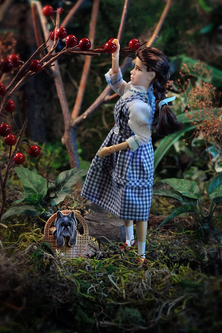 Mego Movies The Wizard Of Oz - Dorothy 8" Action Figure 19 Mego Movies The Wizard Of Oz - Dorothy 8" Action Figure