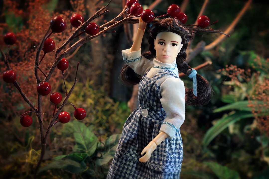 Mego Movies The Wizard Of Oz - Dorothy 8" Action Figure 20 Mego Movies The Wizard Of Oz - Dorothy 8" Action Figure