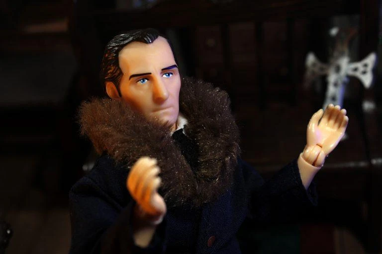 Damaged Package Mego Horror Wave 13 - Hammer Van Helsing 8" Action Figure Clearance Damaged Package 6 Damaged Package Mego Horror Wave 13 - Hammer Van Helsing 8" Action Figure Clearance Damaged Package