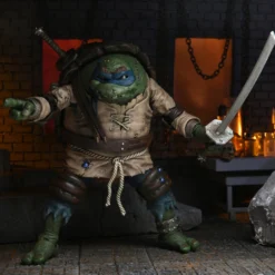 NECA - Universal Monsters X TMNT - Ultimate Leonardo Hunchback 7