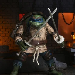 NECA - Universal Monsters X TMNT - Ultimate Leonardo Hunchback 7