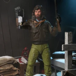 NECA - The Thing - Ultimate MacReady (Outpost 31) 7
