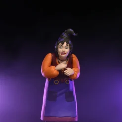 NECA - Toony Terrors Mary Sanderson (Hocus Pocus) 6" Action Figure (Pre-Order Ships October) 14 NECA - Toony Terrors Mary Sanderson (Hocus Pocus) 6