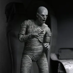 NECA - Universal Monsters - Ultimate Mummy (B&W) 7