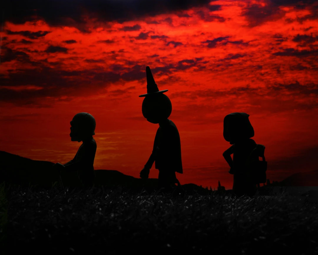 NECA - Toony Terrors Trick Or Treaters 3 Pack (Halloween 3) 6" Action Figures (Pre-Order Ships August) 10 NECA - Toony Terrors Trick Or Treaters 3 Pack (Halloween 3) 6" Action Figures (Pre-Order Ships August)