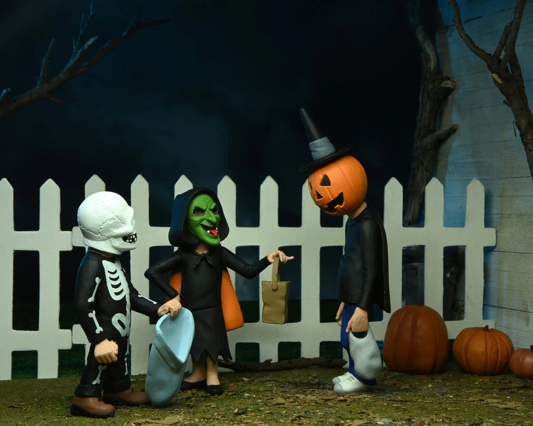 NECA - Toony Terrors Trick Or Treaters 3 Pack (Halloween 3) 6" Action Figures (Pre-Order Ships August) 6 NECA - Toony Terrors Trick Or Treaters 3 Pack (Halloween 3) 6" Action Figures (Pre-Order Ships August)