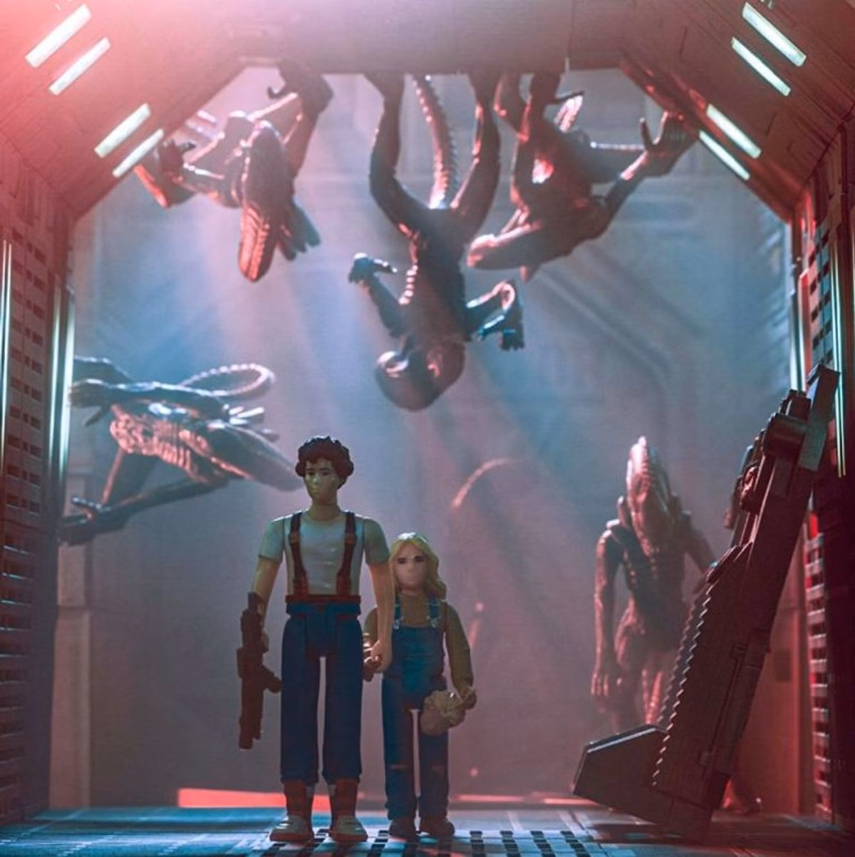 Zlc Collectibles Sales Shop -Zlc Collectibles Sales Shop super7 will put out a new wave of aliens reaction figures next wednesday